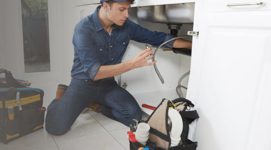 Local water heater installation in Edwards, MO